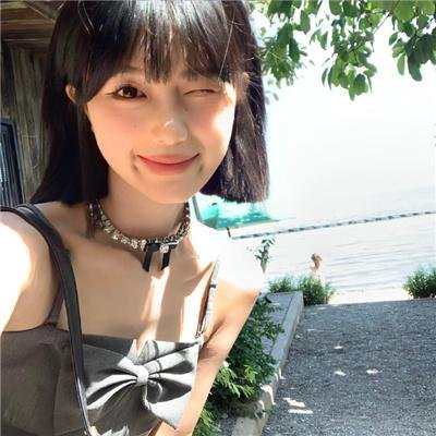 津津井小姐